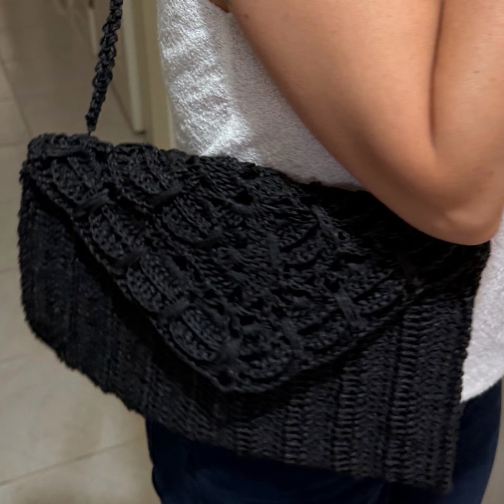 Elegant Black Woven Shoulder Bag brand new , handmade!!!